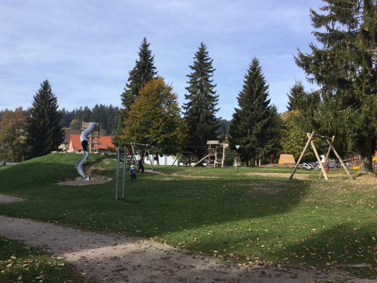 Gemuetliche 1Z Fewo In Schoenwald Mit Balkon, Schwimmbad, Sauna, Fitness ภายนอก รูปภาพ