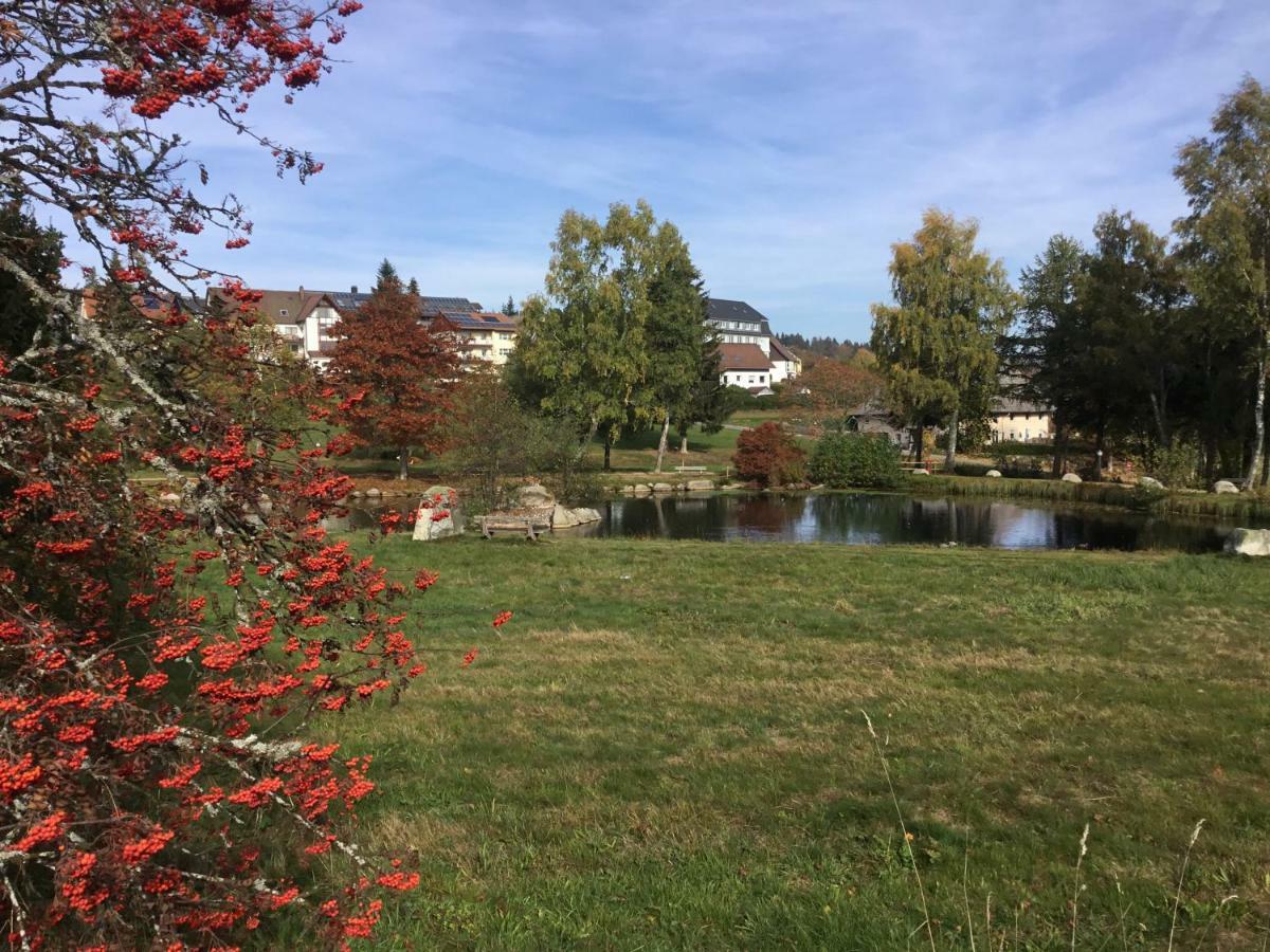 Gemuetliche 1Z Fewo In Schoenwald Mit Balkon, Schwimmbad, Sauna, Fitness ภายนอก รูปภาพ